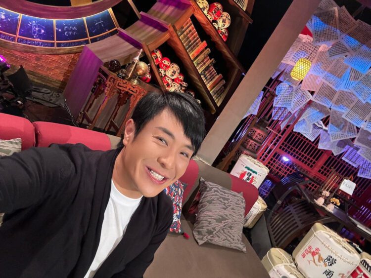 主持天王梁思浩主持多年 看透生死協助送行者後事受人敬仰 主持天王梁思浩主持多年-看透生死協助送行者後事受人敬仰