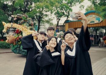 樂園旅館度假全新玩法-歡慶畢業學生最省方案-壽星方案加碼贈生日蛋糕與房費折價券