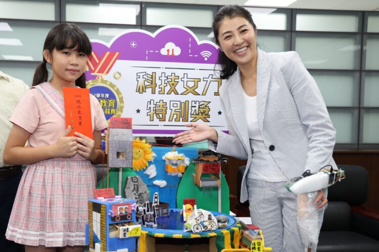 逆境曙光平林國小張力云榮獲2024總統教育獎-縣長許淑華讚不絕口