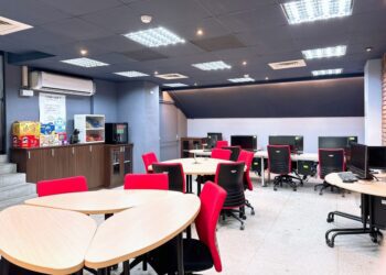 銘傳財金系「金融科技實驗室」 零食飲料吃到飽