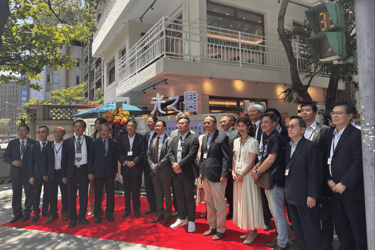 影音/ 國際再生醫療開發機構「光之醫」 專業交流點燃生命之光 影音/ 國際再生醫療開發機構「光之醫」     專業交流點燃生命之光