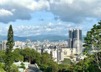 搶房淪接盤俠？估價師預言「賣壓時機」房市熱況藏風險