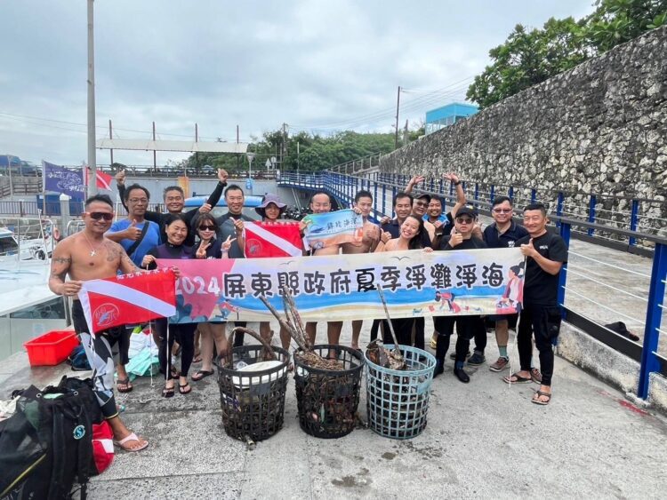 迎接國家海洋日海好友你-屏縣公私協力琉球淨海淨灘