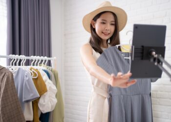 全職媽媽也有經濟能力！自媒體時代-3種在家賺錢的創業模式