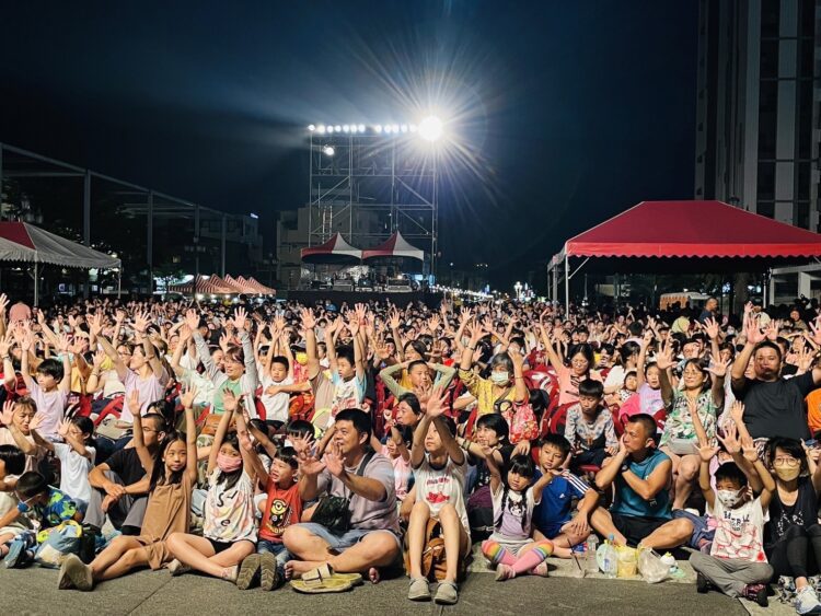中市府攜手紙風車用藝術守護花蓮 6/8花蓮演出吸引逾三千人觀賞 中市府攜手紙風車用藝術守護花蓮-6/8花蓮演出吸引逾三千人觀賞