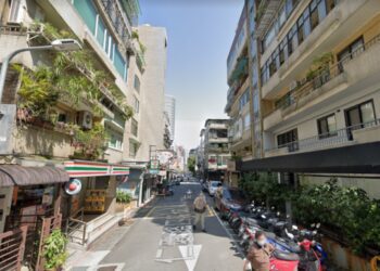 新家樓下變成「這種店」怎麼睡！　網秒懂：賣掉趕快跑