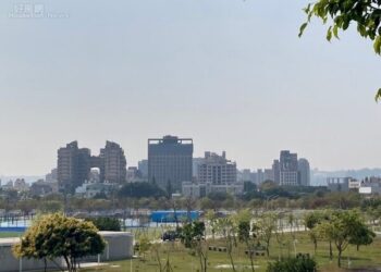 房地產下滑警訊來了？台中兩大百億地上權流標　專家：頂級地段打回原形