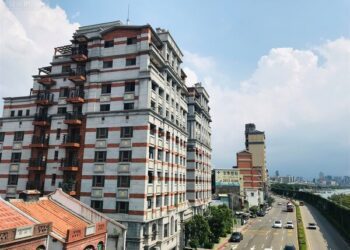 鄰居把房子改成ＯＯ怎麼辦？　網同情：打4折也賣不掉