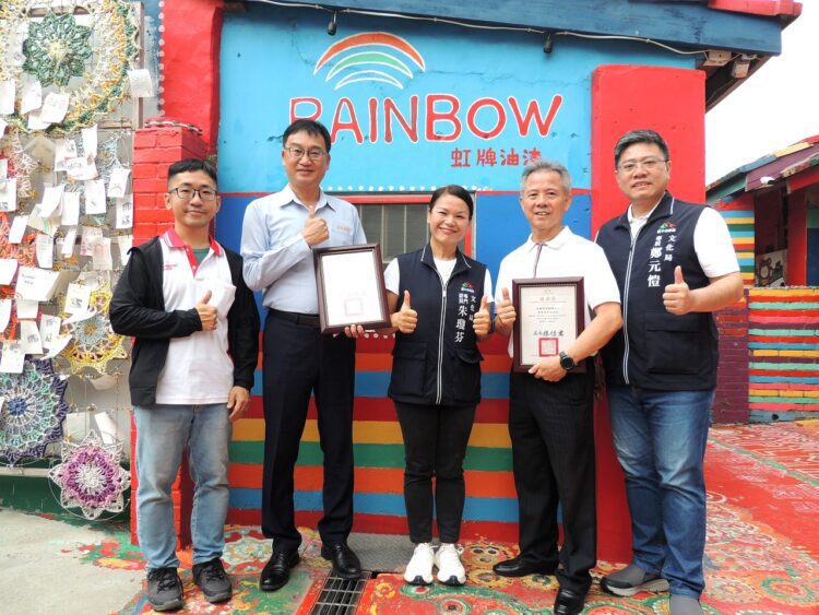 延續素人創意 大明高中青春彩繪注入新生命 延續素人創意-大明高中青春彩繪注入新生命