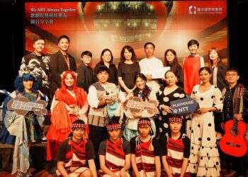 不大不小剛剛好-拿出心中最純粹的童心與孩子共處一夏