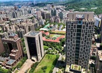 不動產投資信託大變革？他曝：穩定收益、避免盲目追逐房市、降低市場波動風險