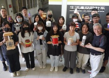 助力防範登革熱-樹科大產設系創新捕蚊燈設計