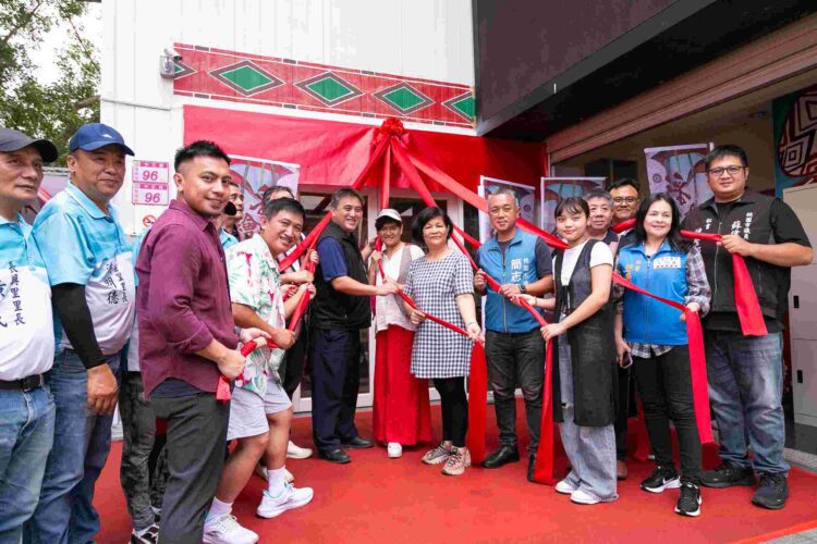 部落彩繪亮點 展現泰雅之美 部落彩繪亮點-展現泰雅之美