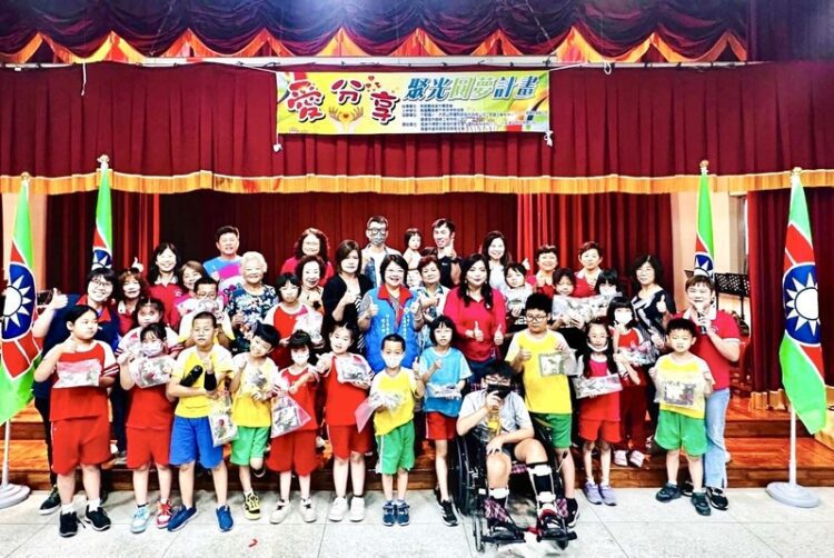 ｢愛．分享〜聚光圓夢計畫｣-前進大樹地區助弱勢學童圓夢
