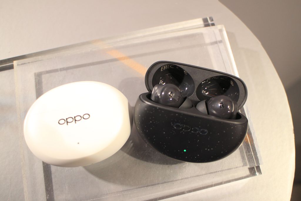 搭載 AI 應用 OPPO Reno12 系列來襲　同步發表藍牙耳機 Enco Air4 Pro