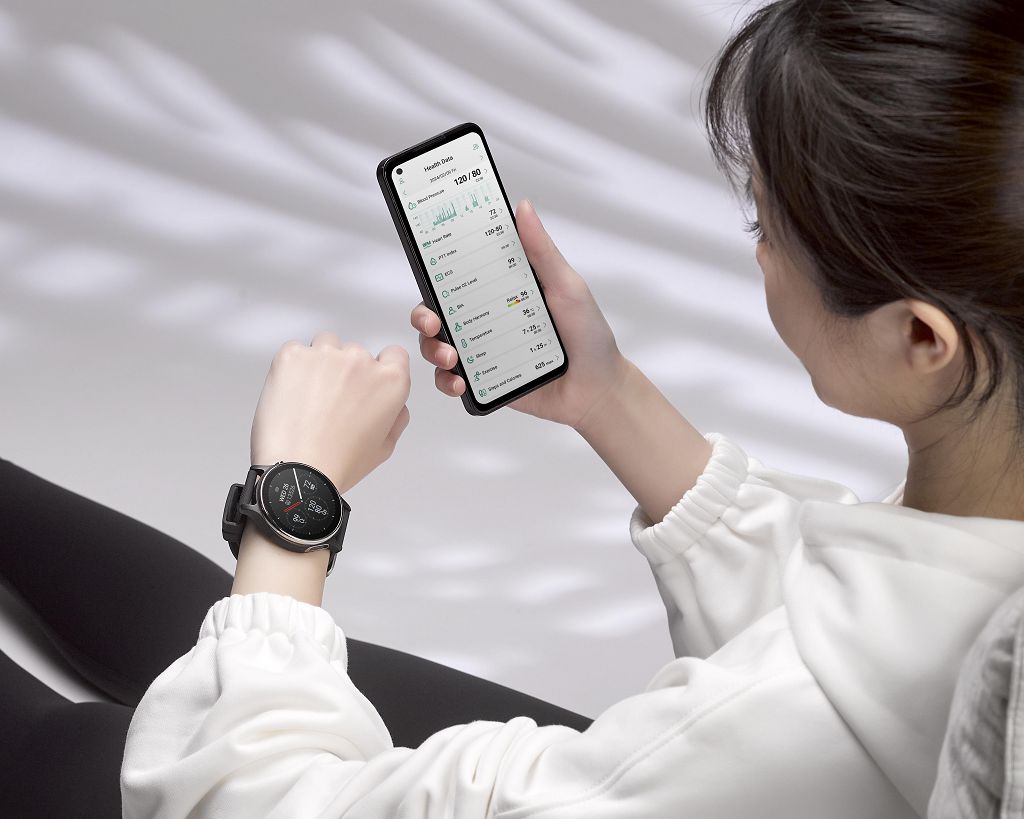 可量測血氧、血壓、心率、心電圖　華碩新一代 VivoWatch 6 在台上市