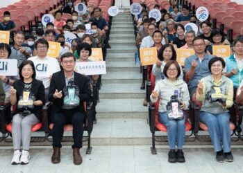 高市府攜中央運用aws技術舉辦賽車夏令營-推廣數位發展、升級教育場域