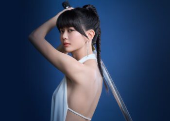 白癡公主不藏了，夏日美背大膽露，公開私藏超有感保養術