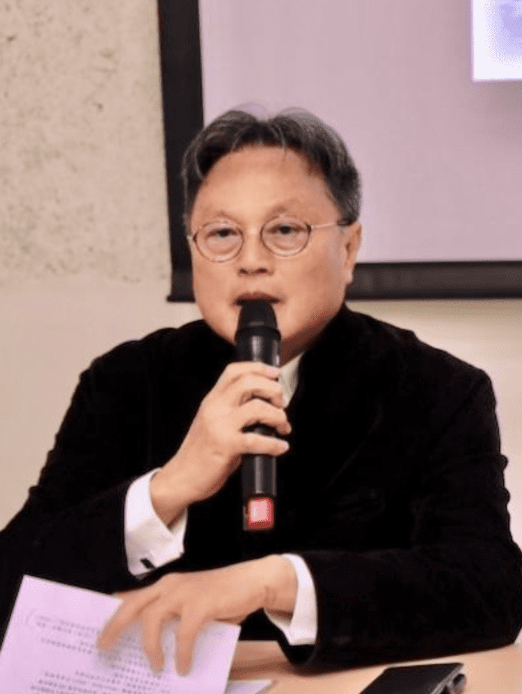 躲在陰影裡的-馬英九和「中國」國民黨