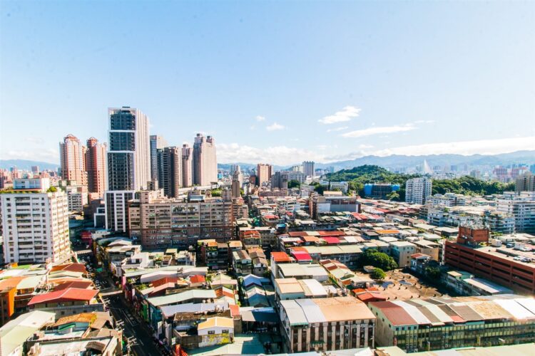 房市泡沫恐爆?全台「21區賣不掉」 他直言:斷頭棄房遲早的事 房市泡沫恐爆?全台「21區賣不掉」 他直言:斷頭棄房遲早的事