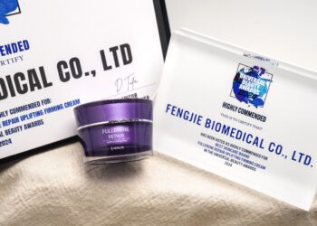 台灣驕傲！豐傑生醫【富勒烯逆齡霜】勇奪2024英國uba美妝大獎！