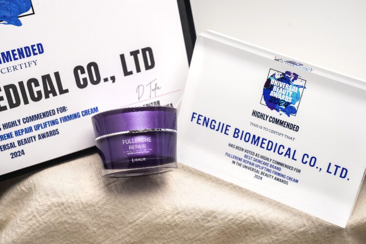 台灣驕傲！豐傑生醫【富勒烯逆齡霜】勇奪2024英國uba美妝大獎！