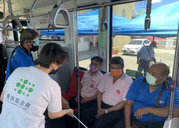 高雄區監理所持續關懷客運業者行車安全教育訓練-並加強路口停讓宣導