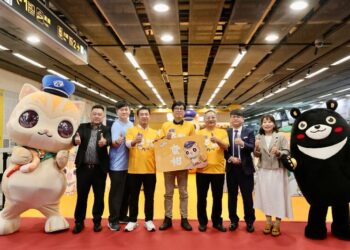 全台第一家「蜜柑站長專賣店」開張　高雄捷運新地標