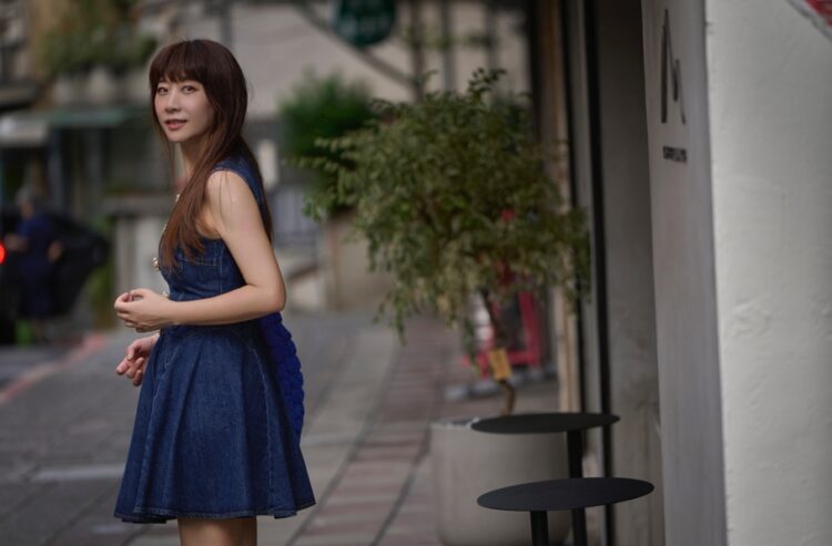 〈未完成的續集〉徐小萍被音樂製作人稱作:「寫出台灣音樂圈很缺乏的成人抒情 」! 〈未完成的續集〉徐小萍被音樂製作人稱作:「寫出台灣音樂圈很缺乏的成人抒情-」!