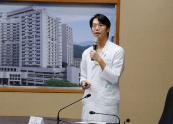 雙腳麻痛難行-微創脊椎減壓療效佳