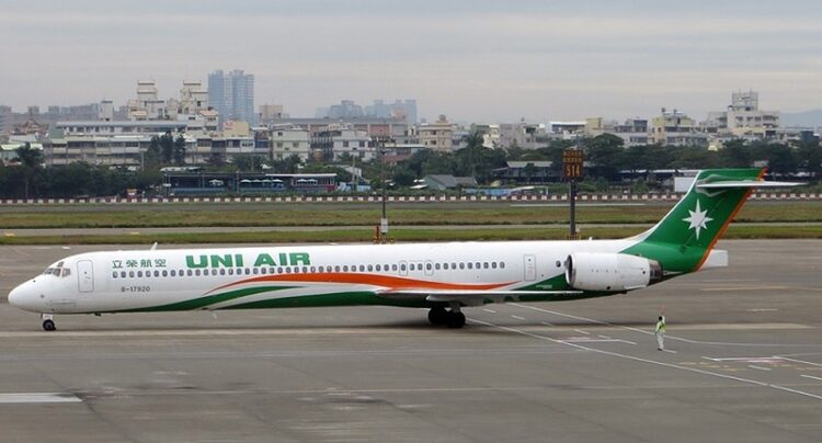 凱米颱風影響-航班停飛、海運停駛