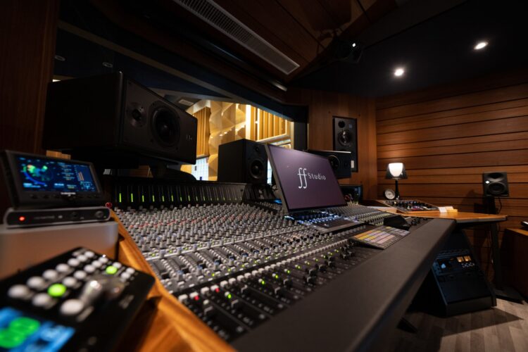 《默視錄》入圍威尼斯影展,配樂功不可沒,台灣比利時跨國合作 《默視錄》入圍威尼斯影展,配樂功不可沒,台灣比利時跨國合作