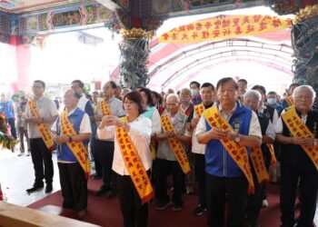 嘉邑鎮天宮慶祝武哲天皇關聖帝君御誕暨建宮60週年祝壽大典-黃敏惠市長參拜祈福