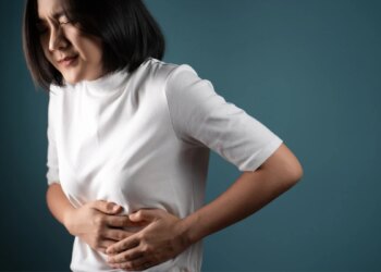 晚期肝癌六旬翁復發「最難治部位」-標靶治療助重拾健康