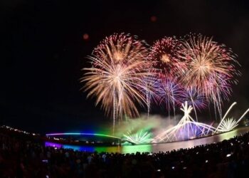 「2024澎湖國際海上花火節」感動閉幕-陳光復邀約2025再相會