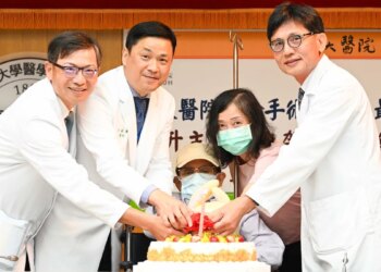 臺大醫院複合手術室引入最新影像導引技術-提升主動脈支架手術及經皮主動脈瓣膜置放手術效能