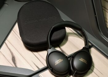 長程飛機就是睡不著？擔心機上睡不好被這一物拯救