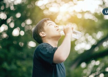 夏天超熱，小心引發心肌梗塞！醫示警「4大症狀」快就醫：多補充水分