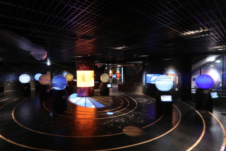 八月是浪漫的季節！天文館主題導覽帶妳認識七夕、英仙座流星雨與太陽系家族小成員！