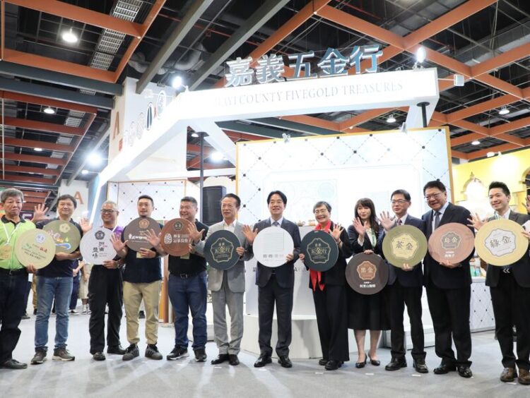 台灣美食展登場!賴清德、翁章梁攜手推「嘉義五金」 台灣美食展登場!賴清德、翁章梁攜手推「嘉義五金」