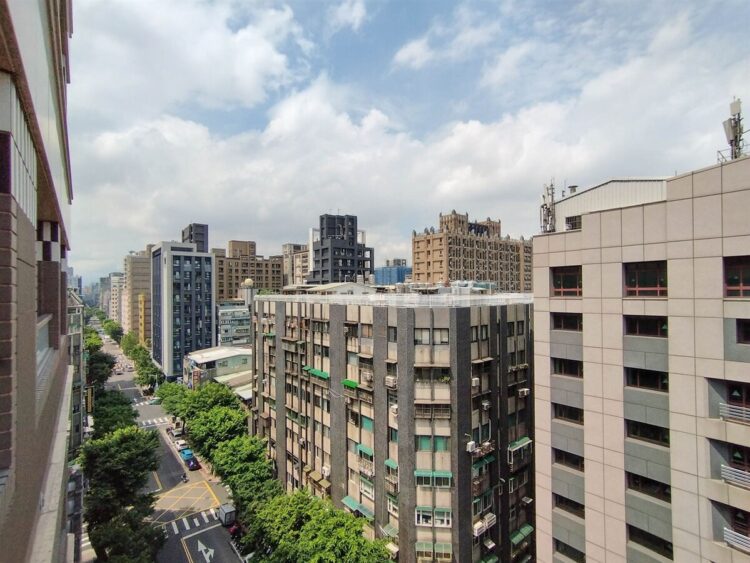 雙北「低總小宅」這裡最好找!熱銷路段每3天交易一件 雙北「低總小宅」這裡最好找!熱銷路段每3天交易一件