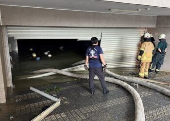銀行拒貸災情頻傳、淹水鑑價狂跌？專家：買房更難貸了