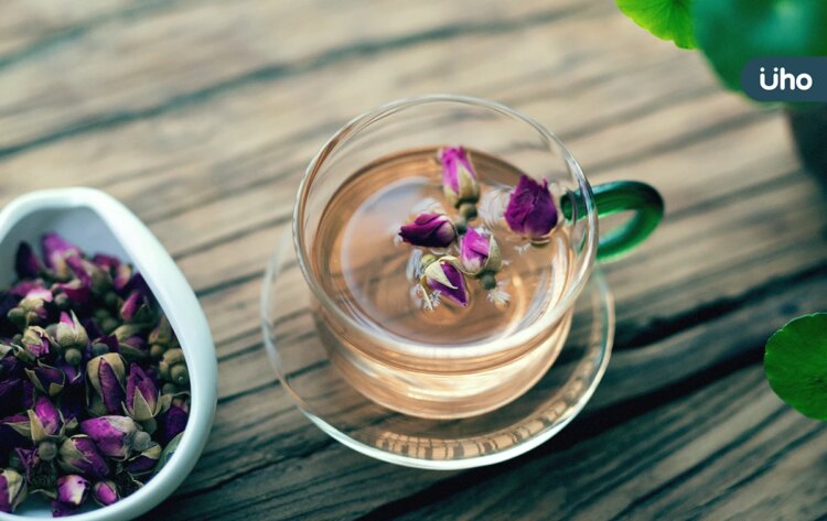 有食譜》立秋冷熱交替身體扛不住?2步驟泡「養生紫蘇茶」預防感冒 有食譜》立秋冷熱交替身體扛不住?2步驟泡「養生紫蘇茶」預防感冒