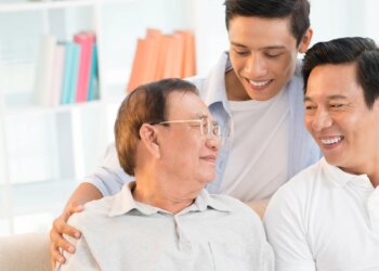 守護爸爸，對抗晚期攝護腺癌，三合一療法讓生命再「腺」曙光