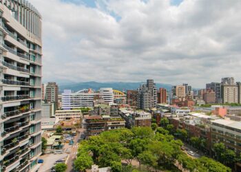 颱風攪局房市重創！2災區慘跌　房仲揭「下半年變數」