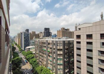 7月買氣還是超穩！年增率狂飆33.6％　前7月總和創11年紀錄