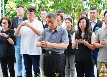 傅崐萁母喪　柯文哲、鄭銘謙赴花蓮致哀　花東鐵公路常中斷　民眾黨籲加強海空運