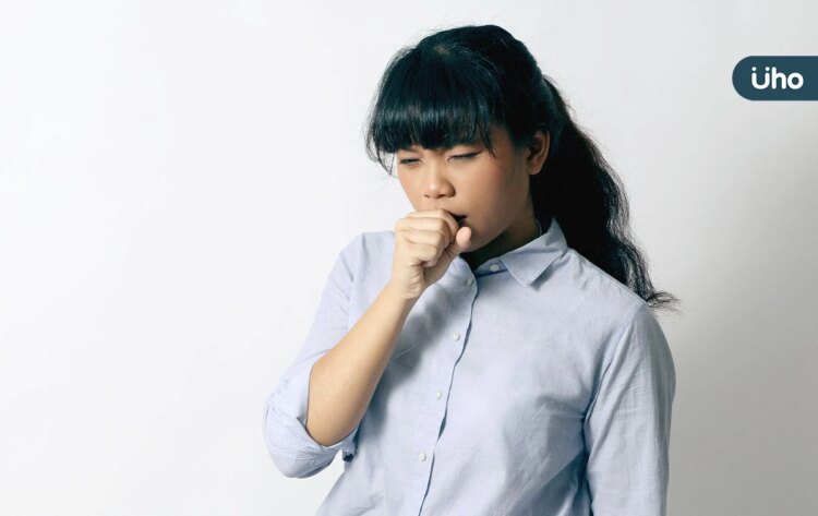 16歲少女久咳未癒⋯竟罹甲狀腺癌!醫揭「3大症狀」兒童、青少年當心 16歲少女久咳未癒⋯竟罹甲狀腺癌!醫揭「3大症狀」兒童、青少年當心