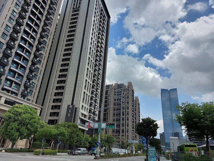 一次付清與「數十年屋奴」反差!他揭股、房市拉抬「貧富差距加大」 一次付清與「數十年屋奴」反差!他揭股、房市拉抬「貧富差距加大」