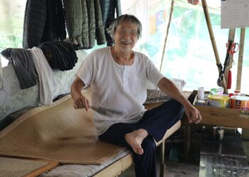 沒電也能活！15年來第一次吹電風扇　新店74歲「山頂奇人」揭身世